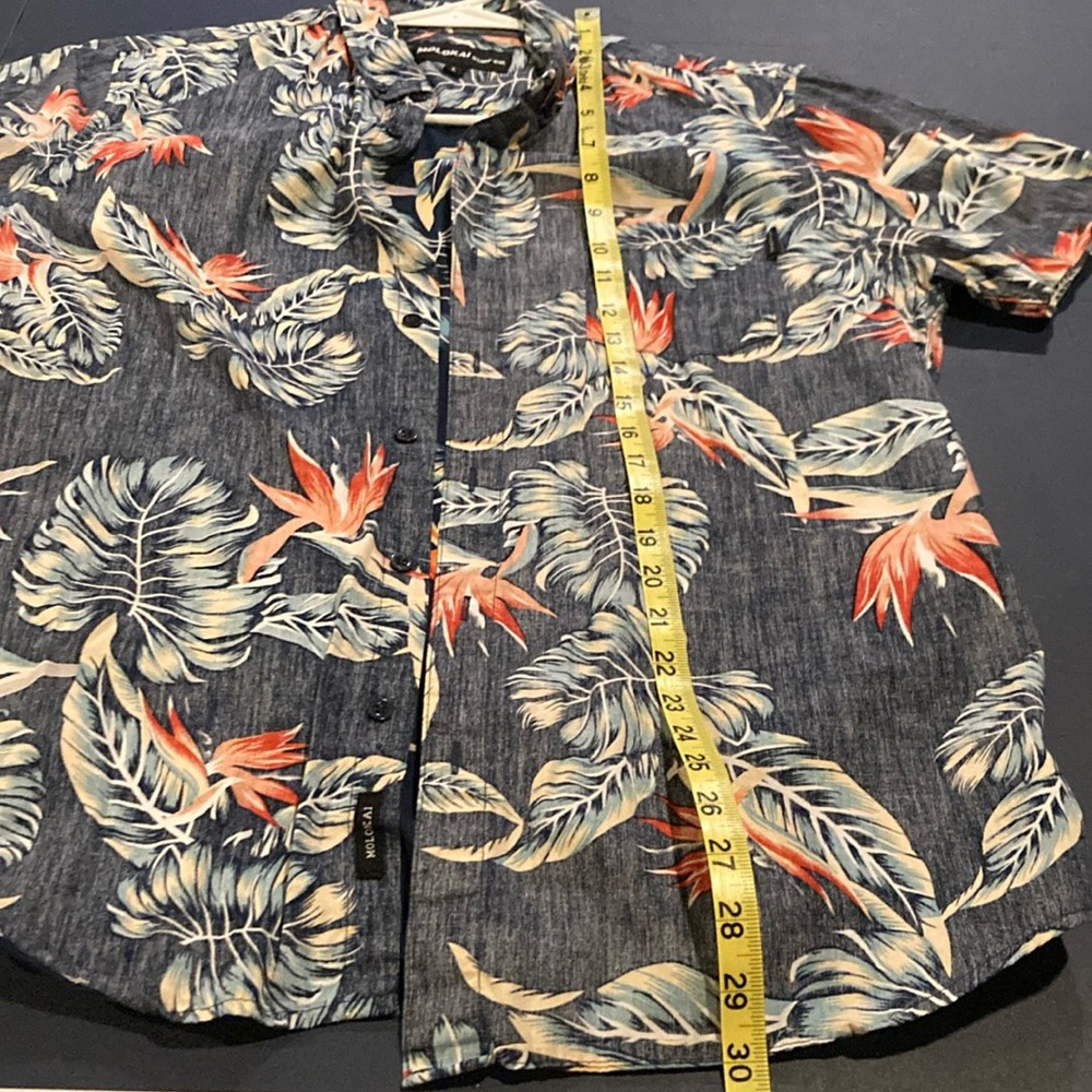 Molokai Surf Co. Short sleeve button down collar Hawaiian shirt, large.